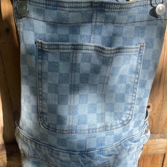 Trend Alert: checkers - shortalls - Picture 2 of 4
